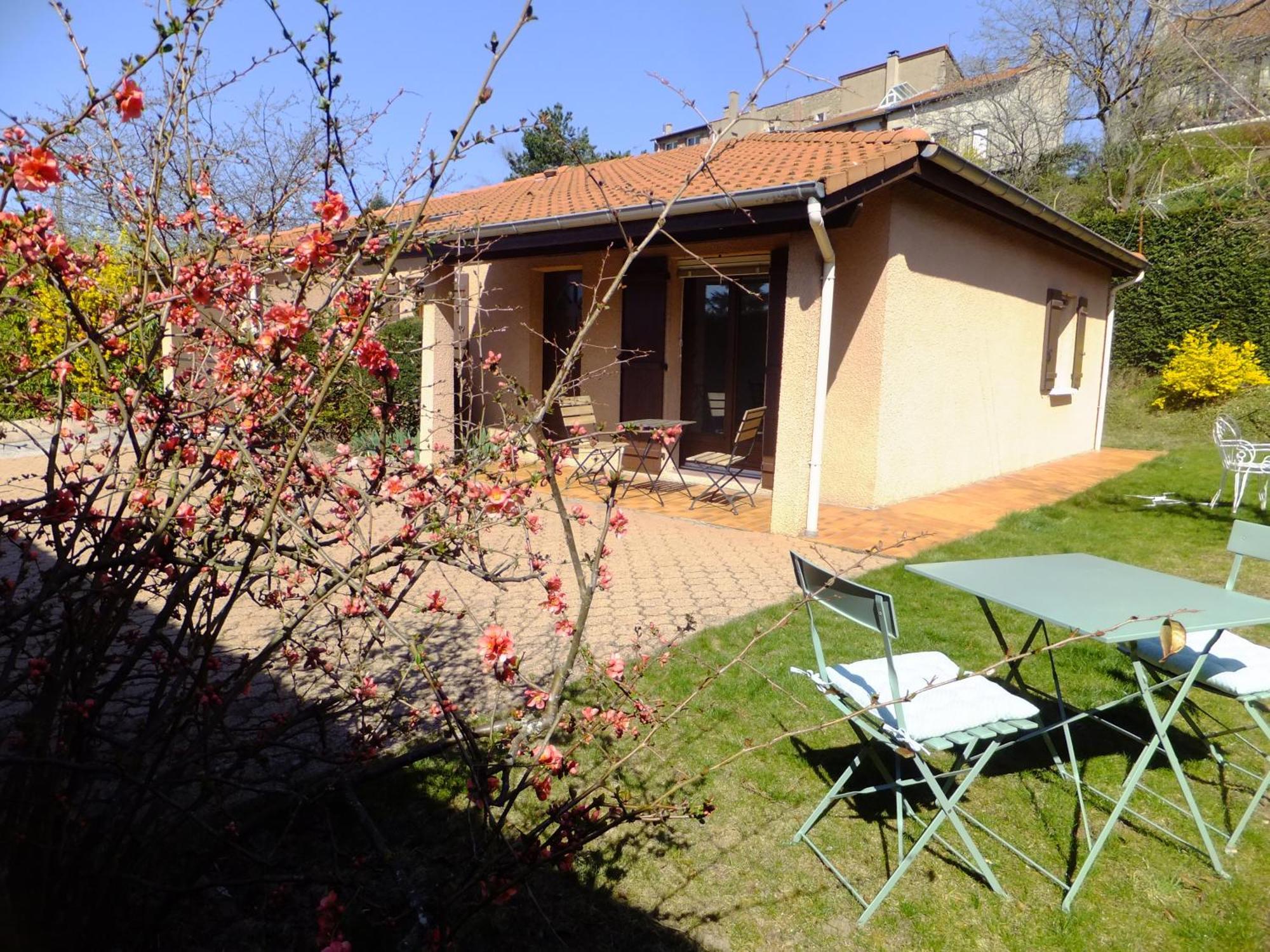 Le Clos Gentiane Saint-Etienne  Extérieur photo